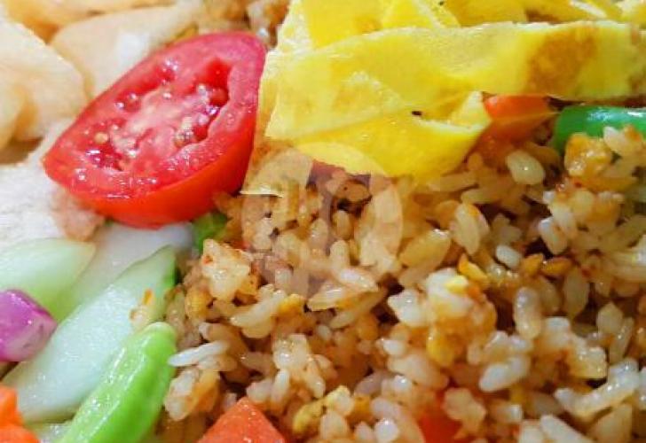 Nasi Goreng & Mie Goreng Pak Haryanto: Rasa yang Menghantarkan Kenangan di Jl. Wuni