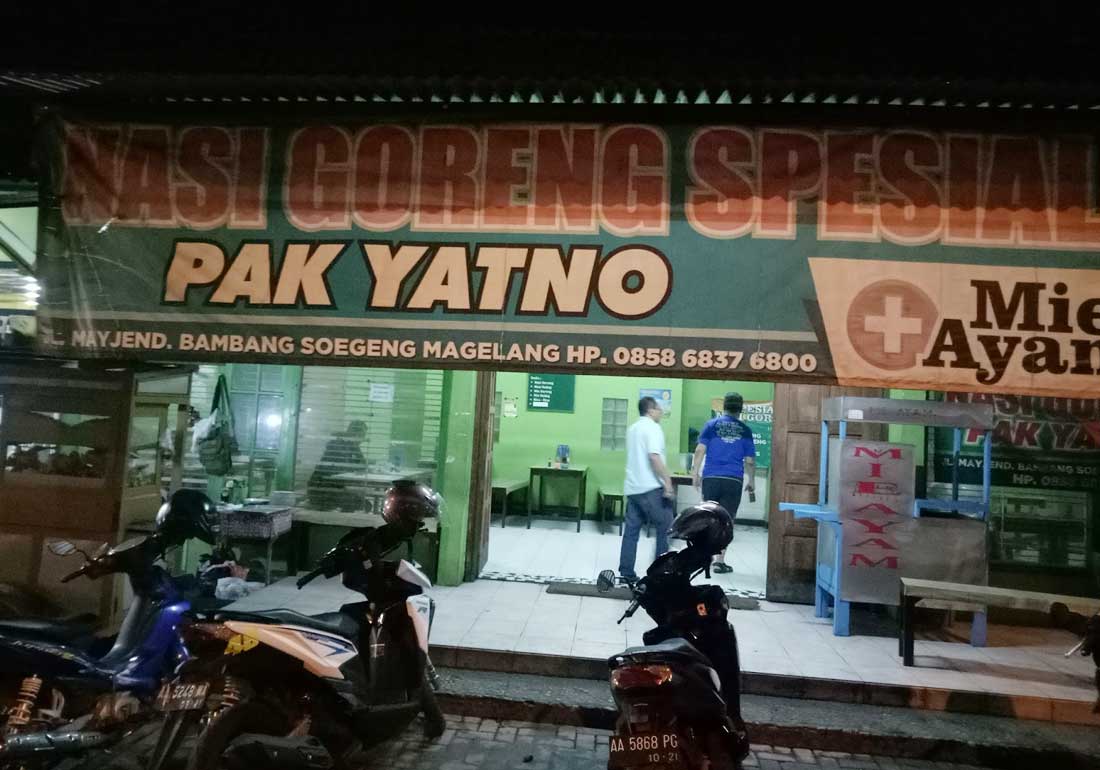 Nasi Goreng & Mie Goreng Pak Haryanto: Rasa yang Menghantarkan Kenangan di Jl. Wuni